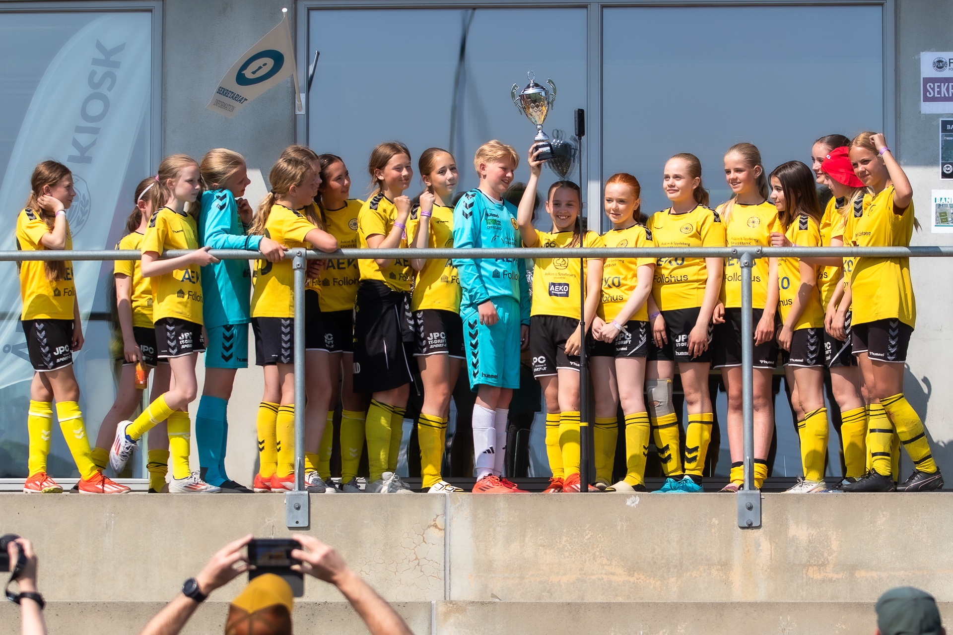 https://festival.flintfotball.no/wp-content/uploads/2025/07/J-Div-3-2.plass-Oppegard-Flint-Fotballfestival-Pokalvinner-U13-58.jpg